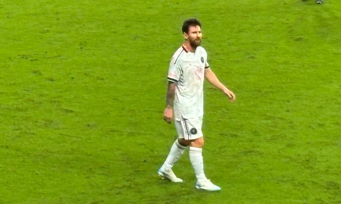 Messi irányít