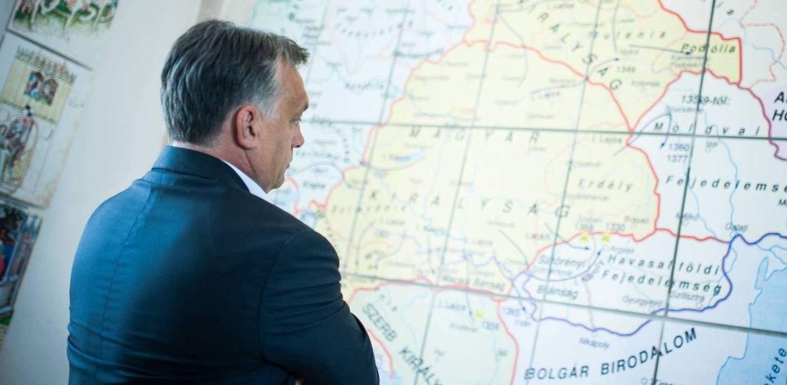 Orbán a királyság felé tart, csak így élheti túl önmagát