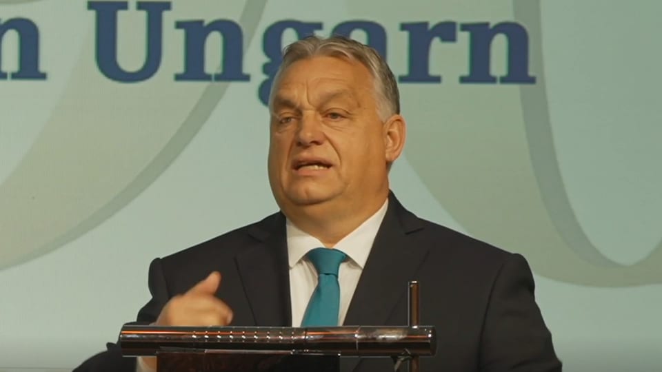 Orbán úgy akarja meghódítani Európát, hogy szembefordítja Amerikával